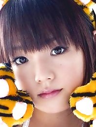 Busty gravure idol hottie dressed up as a cute little tiger