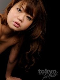 Nao Shiraishi gets double mouth penetrated by two hard cocks.